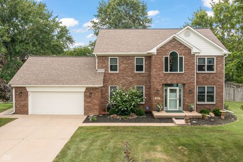 5904 W Country Way, New Palestine, IN, 46163-8816 | Card Image