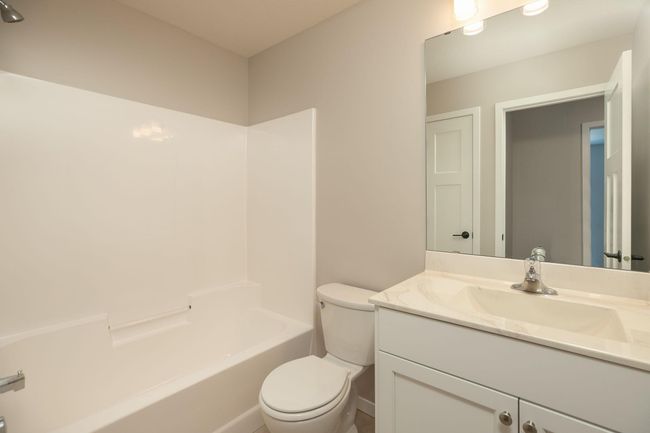 19-web-or-mls-19-Bathroom.jpg | Image 19