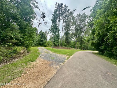 116 Robins Lake Rd, Natchez, MS, 39120-8526 | Card Image