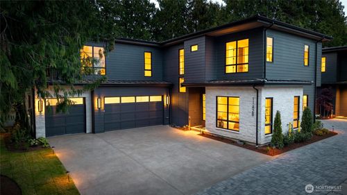 11428 108th Avenue Ne, Kirkland, WA, 98033 | Card Image