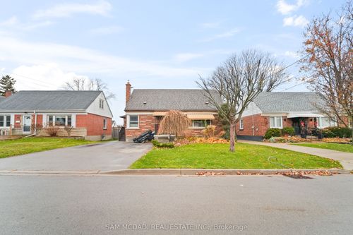 12 Roselle Pl, Stoney Creek, ON, L8G1R3 | Card Image