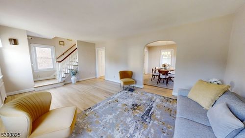 842 Travers St, Union, NJ, 07083-7114 | Card Image