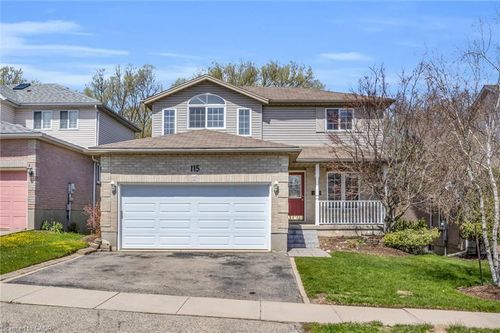 115 Daimler Dr, Kitchener, ON, N2A4C2 | Card Image