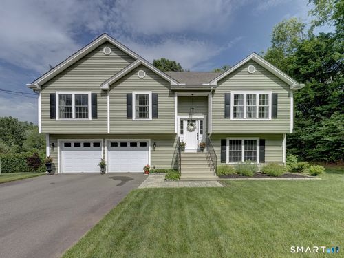 195 Pleasant St, Southington, CT, 06489-4420 | Card Image
