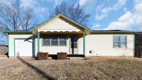 2602 W Hadden Ave, Wichita, KS, 67217 | Card Image