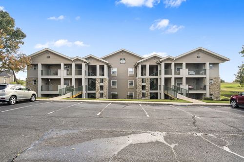 4-140 W Rockford Dr, Branson, MO, 65616-8384 | Card Image