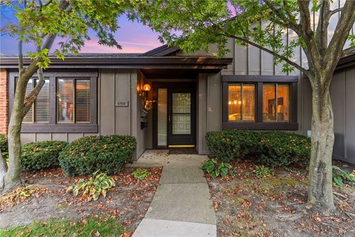 6158 Quinella Way, Dayton, OH, 45459-2422 | Card Image