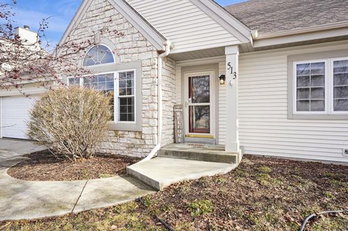 513 Bridlewood Ln, Watertown, WI, 53094-5906 | Card Image