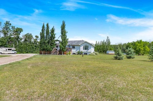 720071 Highway 670, Bezanson, AB, T0H0G0 | Card Image