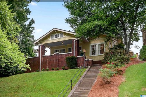 1015 32nd St, BIRMINGHAM, AL, 35218 | Card Image