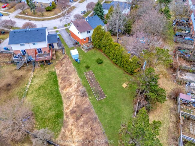 44 Cole Rd, House attached with 3 bedrooms, 2 bathrooms and 3 parking in Guelph ON | Image 48