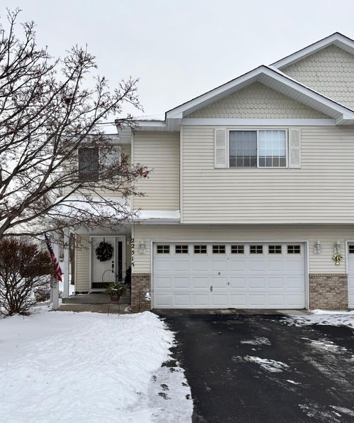 22515 Evergreen Circle, Forest Lake, MN, 55025 | Card Image