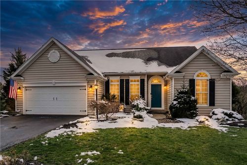 2035 Majestic Dr, Canonsburg, PA, 15317-4868 | Card Image