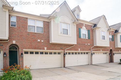 39658 Rockcrest Ln, Northville, MI, 48168-3965 | Card Image