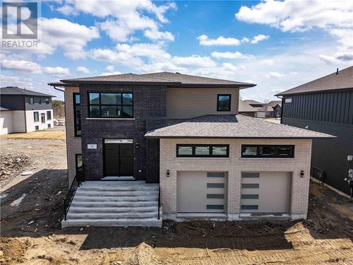 35 Noah Crt, Sudbury, ON, P3B | Card Image