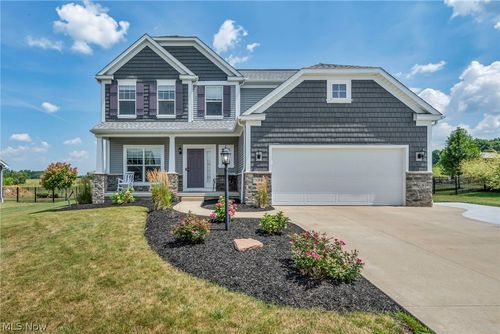 344 Heatherby Ln Ne, Hartville, OH, 44632-8954 | Card Image