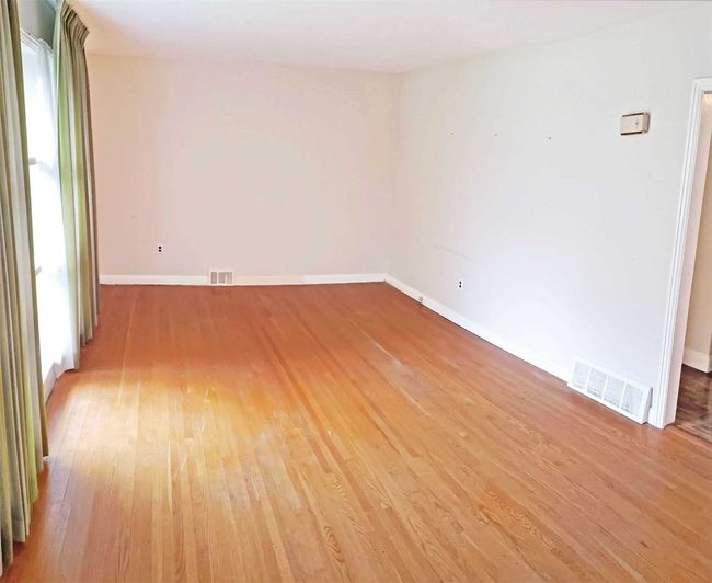 151 Cook St, House other with 2 bedrooms, 2 bathrooms and 3 parking in Barrie ON | Image 10