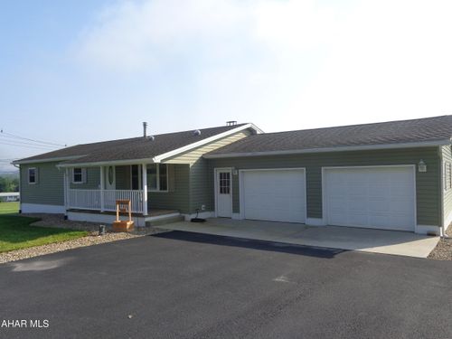 307 Klein Dr, Hollidaysburg, PA, 16648-8629 | Card Image