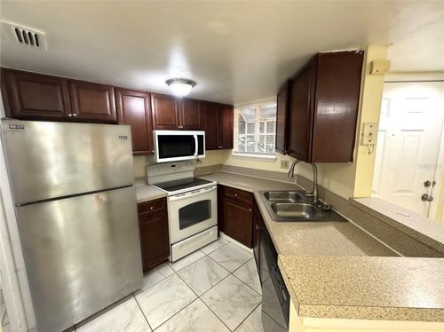 apt-67-1932 Lake Atriums Cir, ORLANDO, FL, 32839-5322 | Card Image