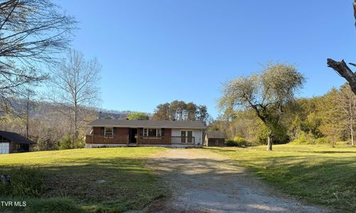 450 Beech Creek Rd, Rogersville, TN, 37857-5955 | Card Image