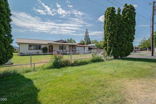 6181 Thistle Lane, Central Point, OR, 97502 | Card Image