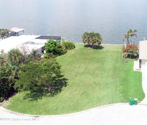 490 Brightwaters Dr, Cocoa Beach, FL, 32931-3838 | Card Image