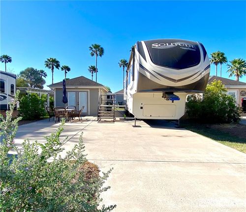 3909 Mallard Dr, Mission, TX, 78572-5033 | Card Image