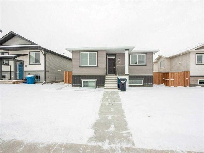 1042 Alice Birch Point N, Home with 0 bedrooms, 0 bathrooms and 2 parking in Lethbridge AB | Image 1