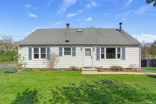 48 Quaker Hill Rd, Monroe, NY, 10950-1517 | Card Image