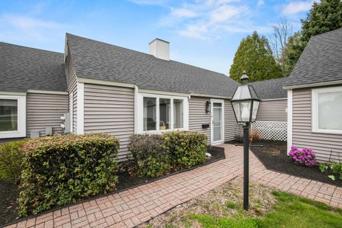 13-13 Colonial Way, Auburn, ME, 04210 | Card Image