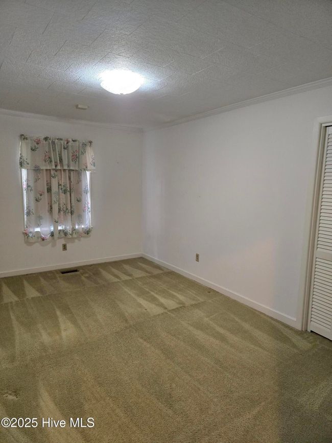 705 School Dr, House other with 5 bedrooms, 3 bathrooms and 1 parking in Williamston NC | Image 13
