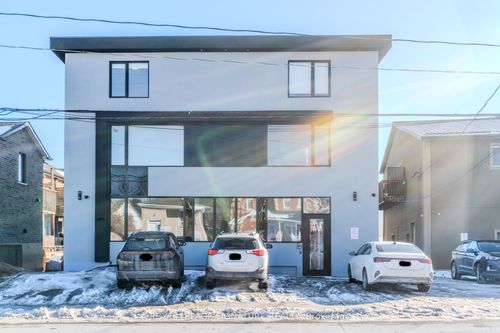 302-66 John St W, Bradford, ON, L3Z1R4 | Card Image