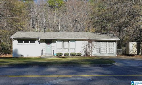 932 Edwards Lake Rd, Birmingham, AL, 35235-1411 | Card Image