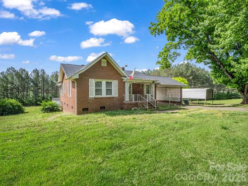 271 Old Ball Park Rd, Forest City, NC, 28043-7705 | Card Image
