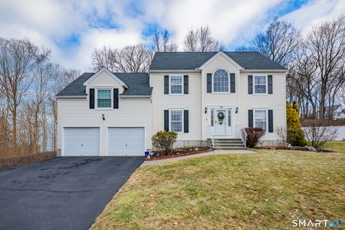 22 Commodore Hull Dr, Derby, CT, 06418-2255 | Card Image