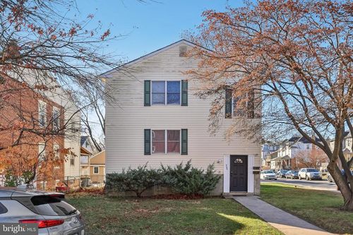 200 Barker Ave, SHARON HILL, PA, 19079-1504 | Card Image