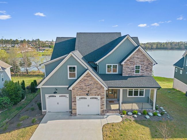 Last New Home overlooking Lake! | Image 4