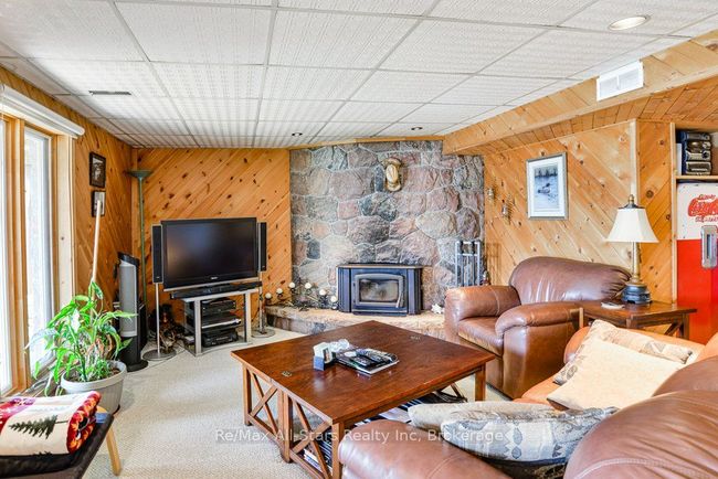 1082 Kawagama Lake Rd, House other with 3 bedrooms, 2 bathrooms and 2 parking in Haliburton ON | Image 22
