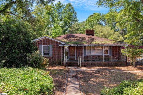 104 E Butler Rd, Mauldin, SC, 29662-2104 | Card Image