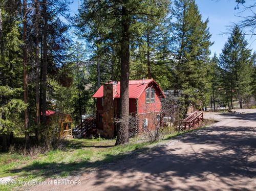 761 Terrace Dr, Alpine, WY, 83128 | Card Image