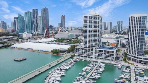 apt-1734-1717 N Bayshore Dr, Miami, FL, 33132-1154 | Card Image