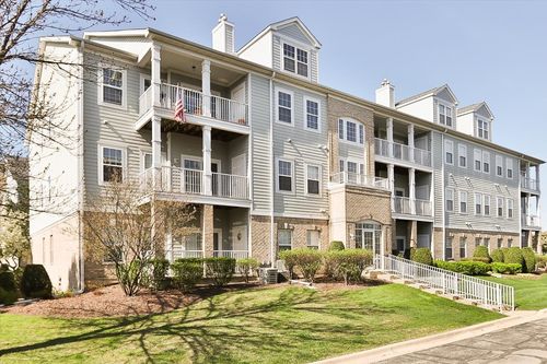 306-1299 Lake St, Addison, IL, 60101-1173 | Card Image