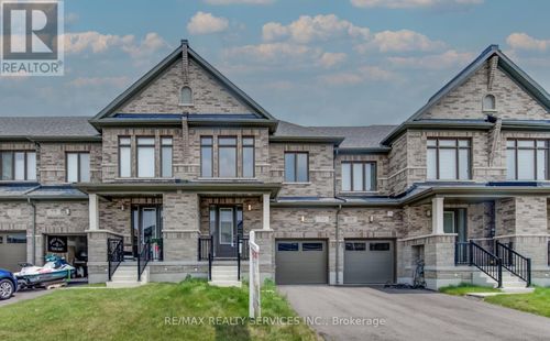 73 Prince Philip Blvd, Ayr, ON, N0B1E0 | Card Image