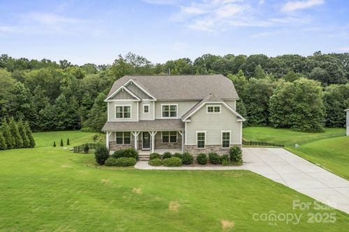 137 Rain Shadow Dr, Mooresville, NC, 28115-8351 | Card Image