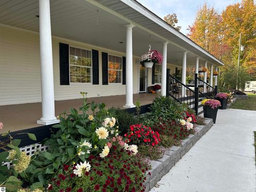 3088 M 65, Turner, MI, 48765-9526 | Card Image