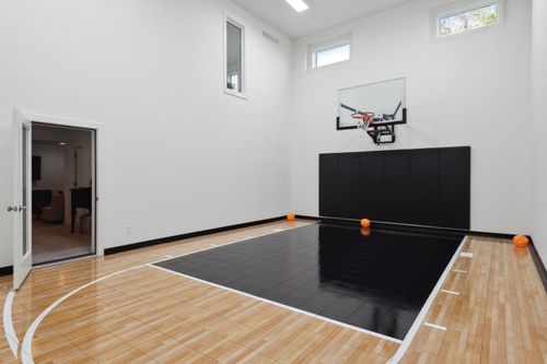 5830 Freeland Ct N, Hugo, MN, 55038-9292 | Card Image