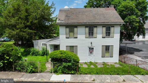 42 S 2nd St, MOUNT WOLF, PA, 17347-6709 | Card Image