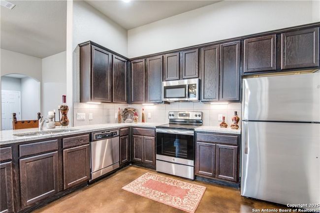 1114 Renee Way, Home with 3 bedrooms, 2 bathrooms and null parking in Seguin TX | Image 6