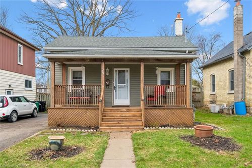 28 Davidson St, Cambridge, ON, N1S2T9 | Card Image