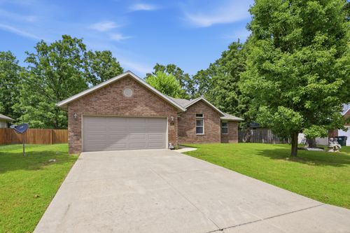 1027 Nickolas St, Aurora, MO, 65605-2161 | Card Image
